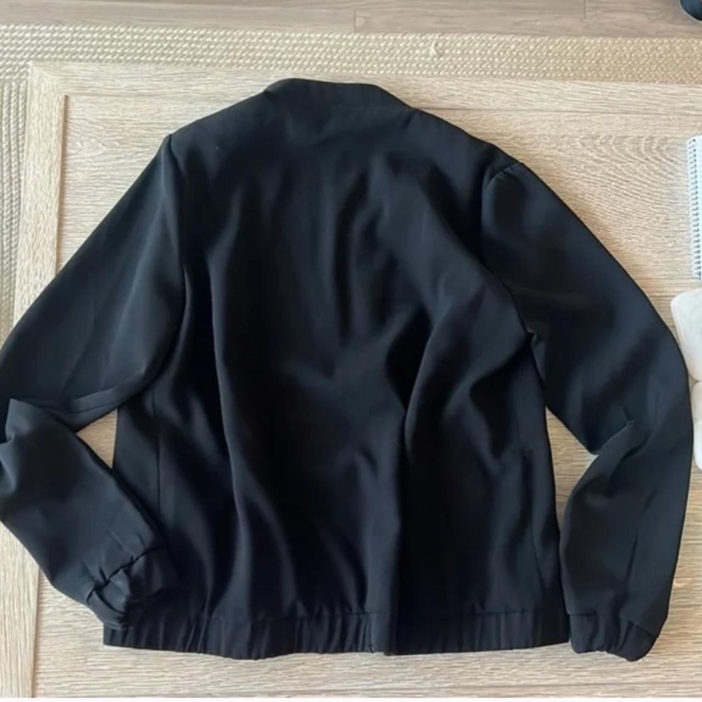 forever 21 bomber jacket - Picture 3 of 3